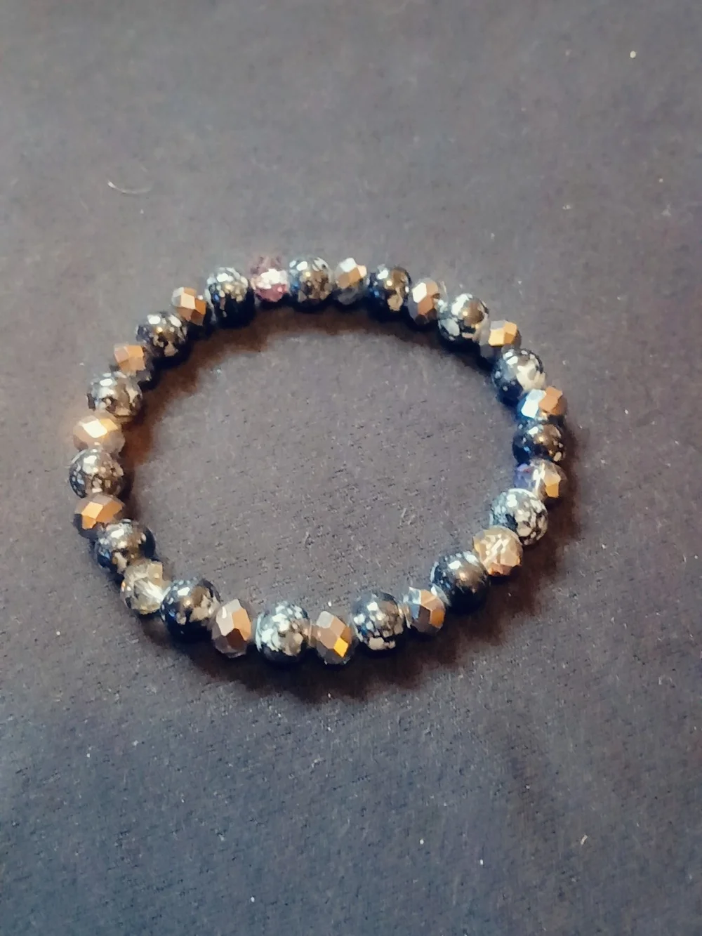Snowflake Obsidian Beaded Stretch Bracelet in Black and Gray